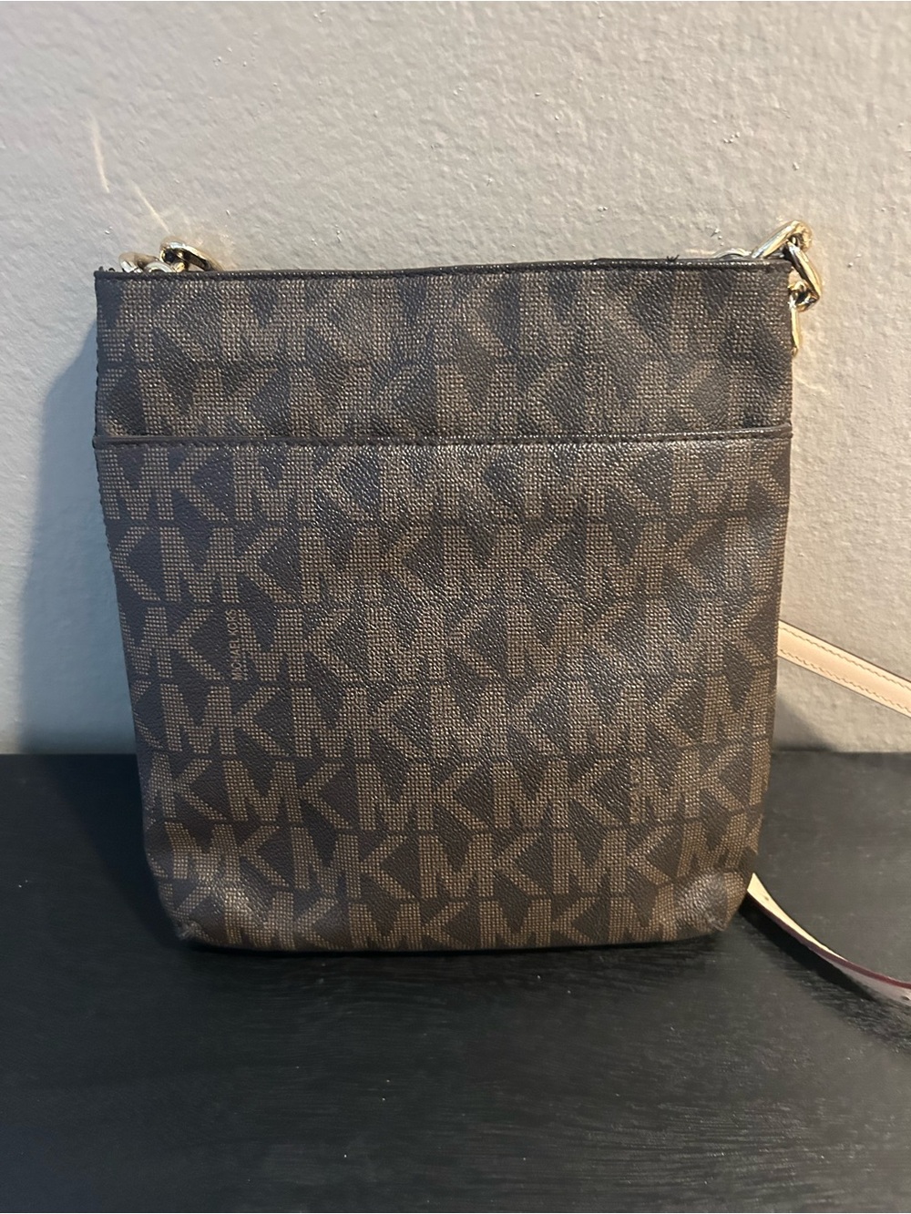 Michael Kors Brown MK Logo Crossbody with Beige Trim - Picture 2 of 10
